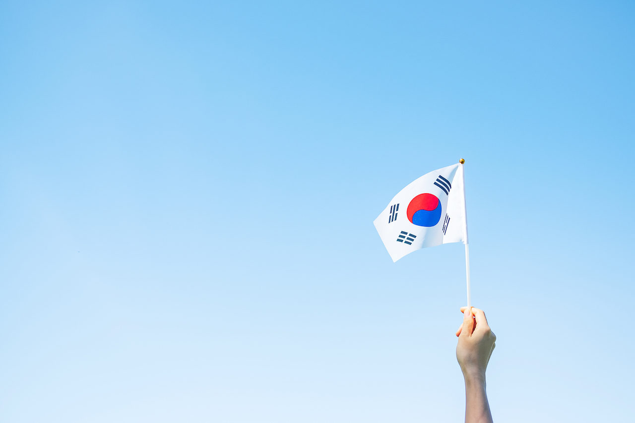 두 쪽으로 쪼개진 광복절 경축식 🇰🇷