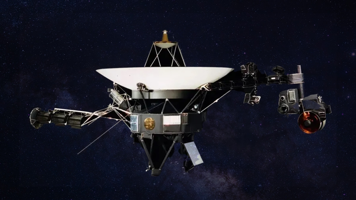 다시 일어난 240억km 밖 보이저 1호