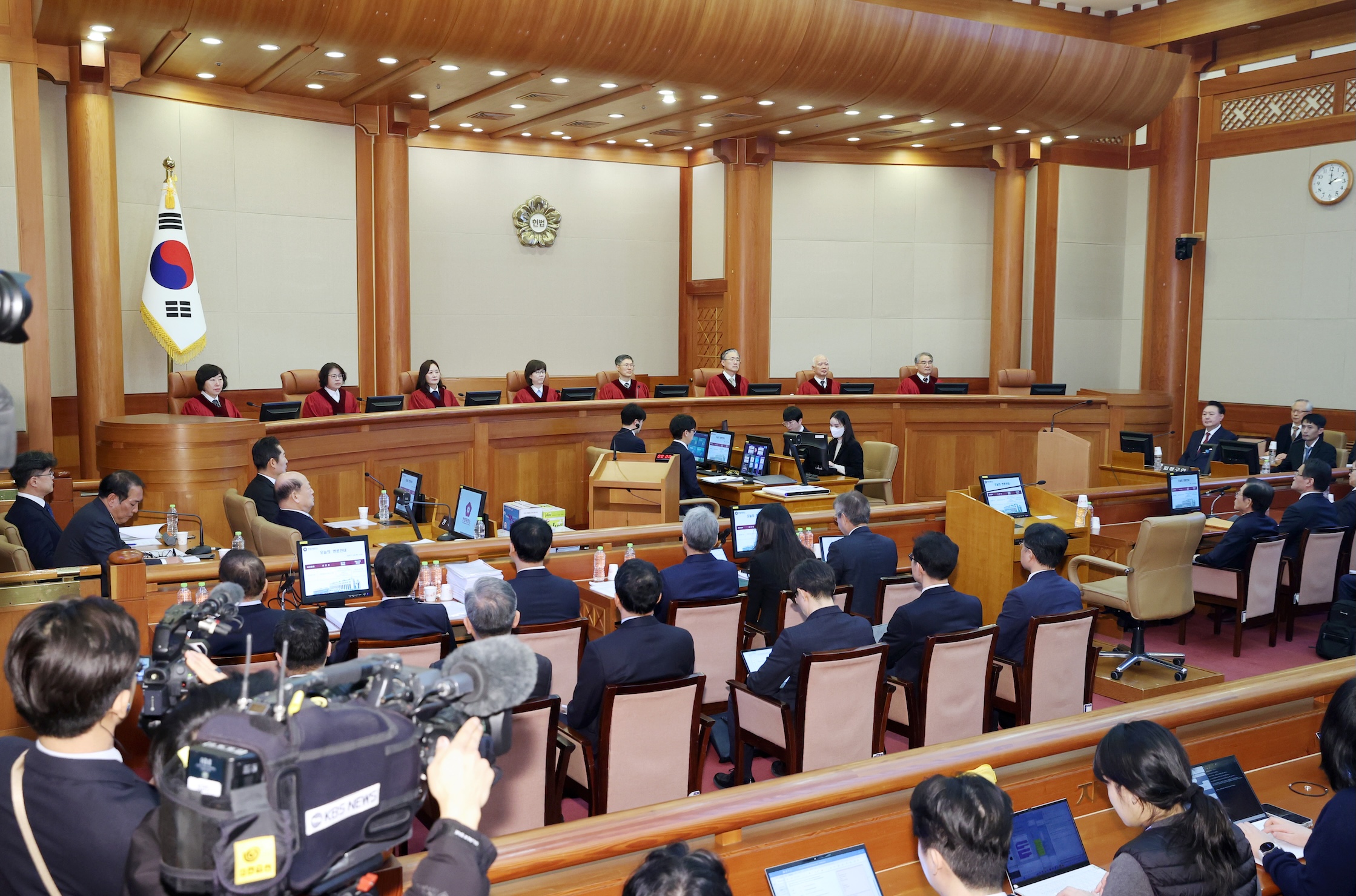 #헌법재판소선고연기 #북한트럼프비난 #오픈AI단말기