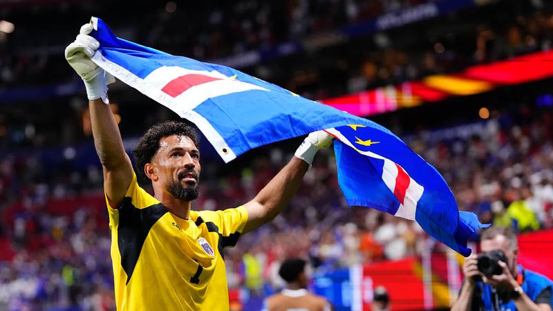 40세 골키퍼가 작은 섬나라에 안긴 첫 승점 ⚽