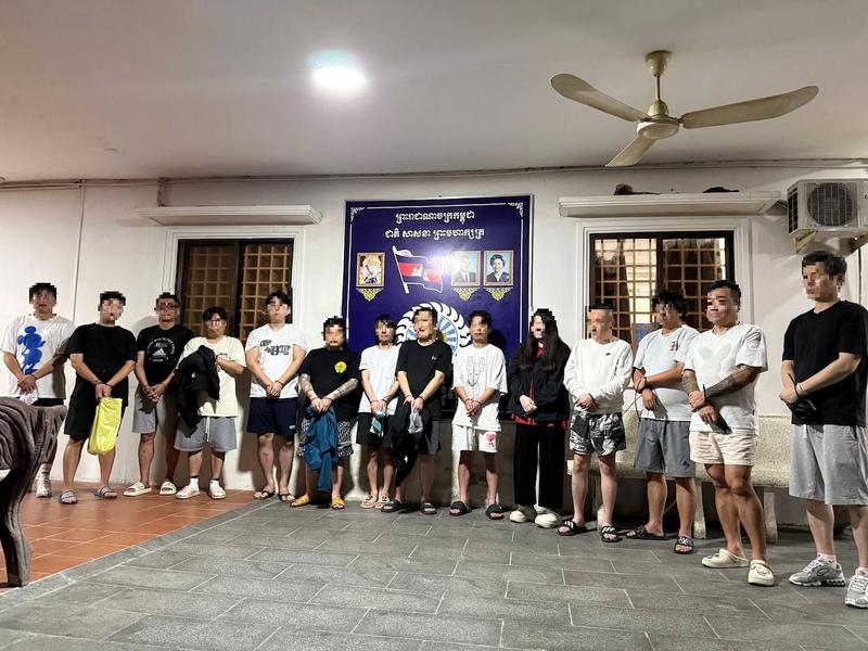 캄보디아 노쇼 사기조직 한국인 17명 검거, ‘코리아 전담반’ 첫 성과