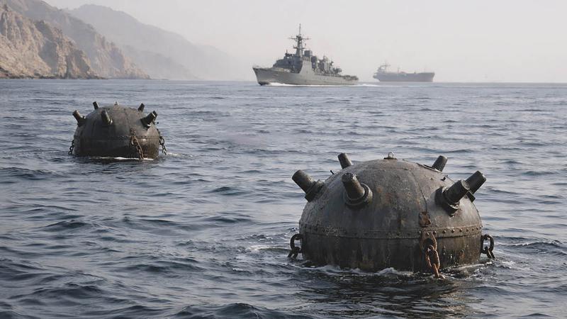 호르무즈 해협에 기뢰 설치한 이란, “너 죽고 나 죽자” 최후의 카드 썼다는 말 나오는 이유 💥🚢