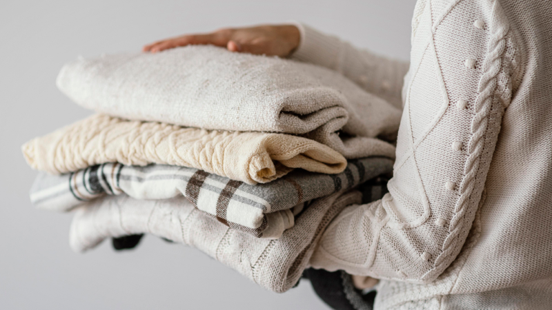 세탁부터 보관까지 겨울옷 소재별 관리 방법: 그냥 꺼내입으면 후회할걸요?