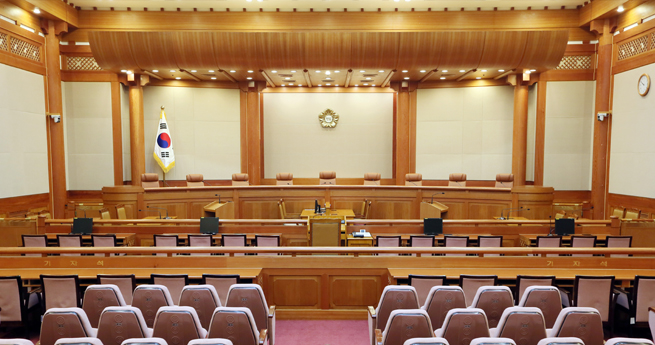 윤석열 대통령 탄핵심판 길어지는 이유, ‘5대 3 데드락’ 때문?