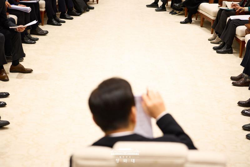 이재명 ‘가덕도 테러’ 피습 사건 TF 설치한 경찰: 재수사 이유와 정치권 반응 👮