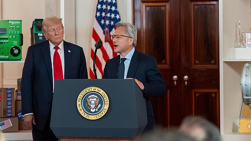 “엔비디아 H200 중국 수출 금지 → 허용” 트럼프 향한 젠슨 황의 설득이 통했다고?