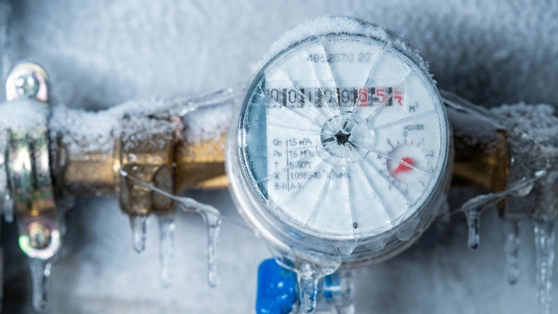 수도계량기 동파 예방하는 방법: 한 방울씩 ‘똑똑’ 틀어놓는 게 아니라고요? [생활의 지혜]