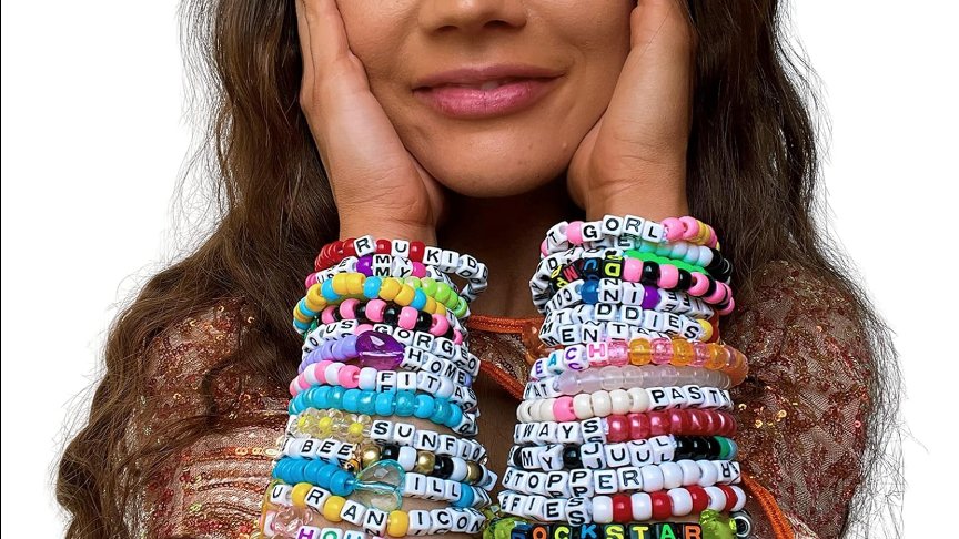 뮤직 페스티벌에서 봤던 그 팔찌