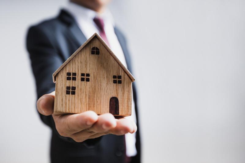 대통령실 공직자 3명 중 1명은 강남에 집이 있다고? 커지는 공직자 부동산 소유 논란 🏠