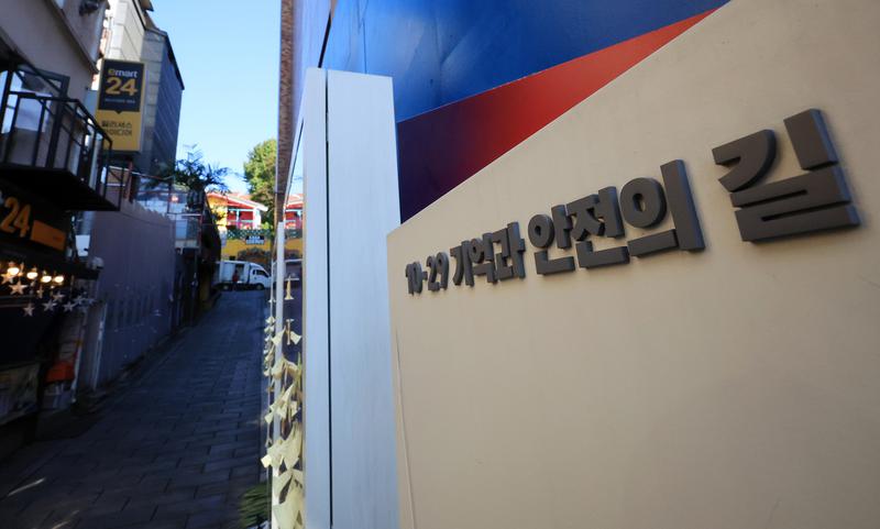 10·29 이태원 참사 민간 구조자 숨진 채 발견: 트라우마 치료 사각지대 문제는 왜 반복될까?