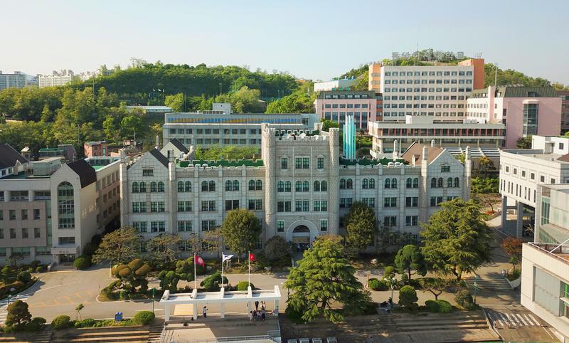 동덕여대 ‘남녀공학 전환’ 논란: 총학생회가 실시한 투표에서 반대가 85.7%?