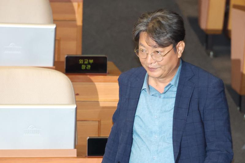 민주당 이춘석 의원 차명 주식거래 의혹, 의혹 제기부터 탈당·법사위원장 사임까지 대체 무슨 일? (총정리)