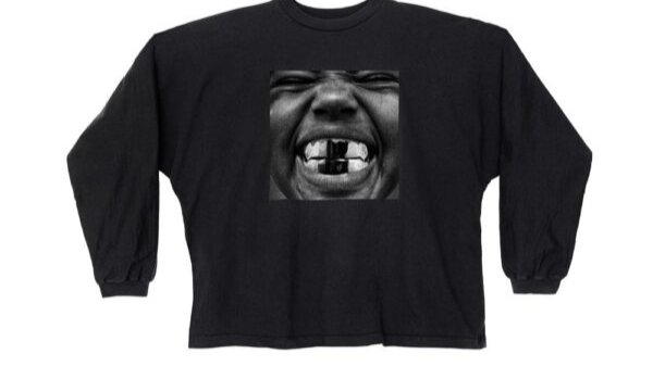 칸예 한정판 신상품을 쿠팡에서 산다? 쿠팡과 YE의 윈윈 전략