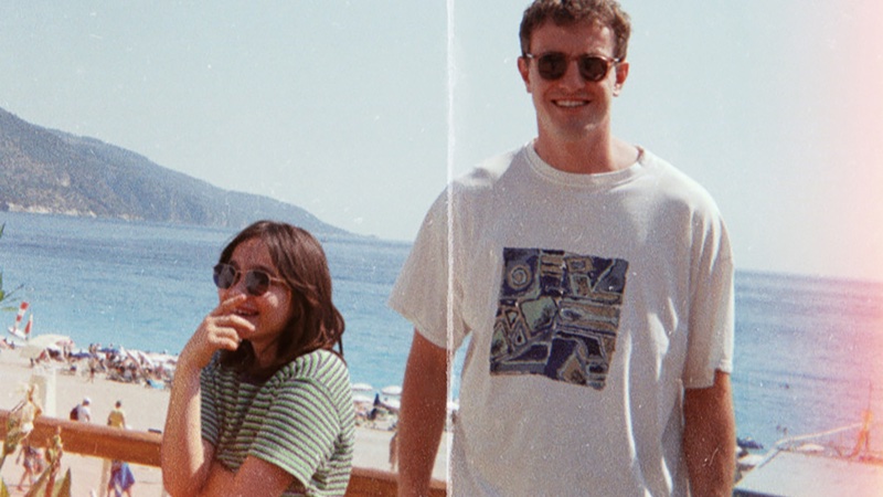 풀리지 않아도 괜찮은 혼란에 대하여: 애프터썬