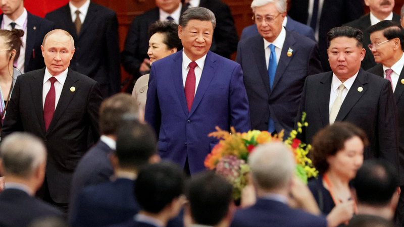 [중국 전승절 총정리] ‘좌 정은 우 푸틴’ 딱 붙은 북·중·러, 반미 연대 선언 의미와 신냉전 전망은?