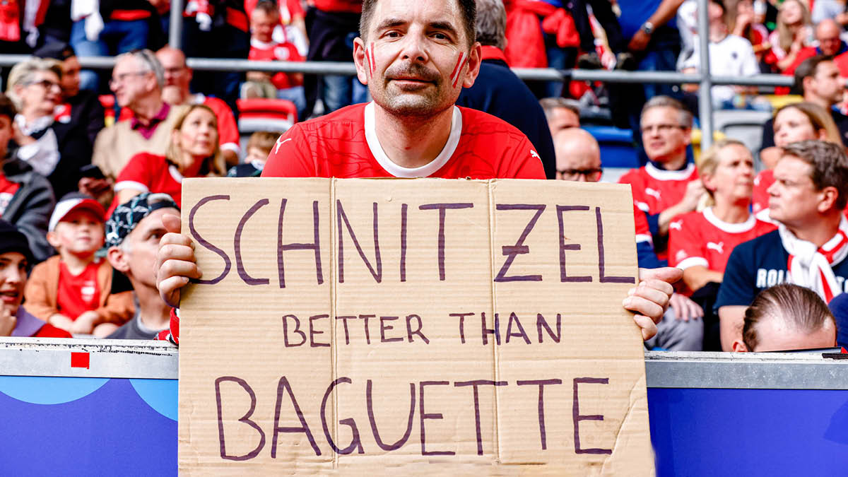 축구장에서 벌어진 음식 전쟁 ⚽🥘