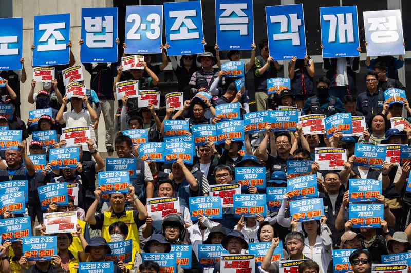 ‘3수’ 끝에 국회 본회의 앞둔 ‘노란봉투법’, 개정안 내용과 통과 전망은?