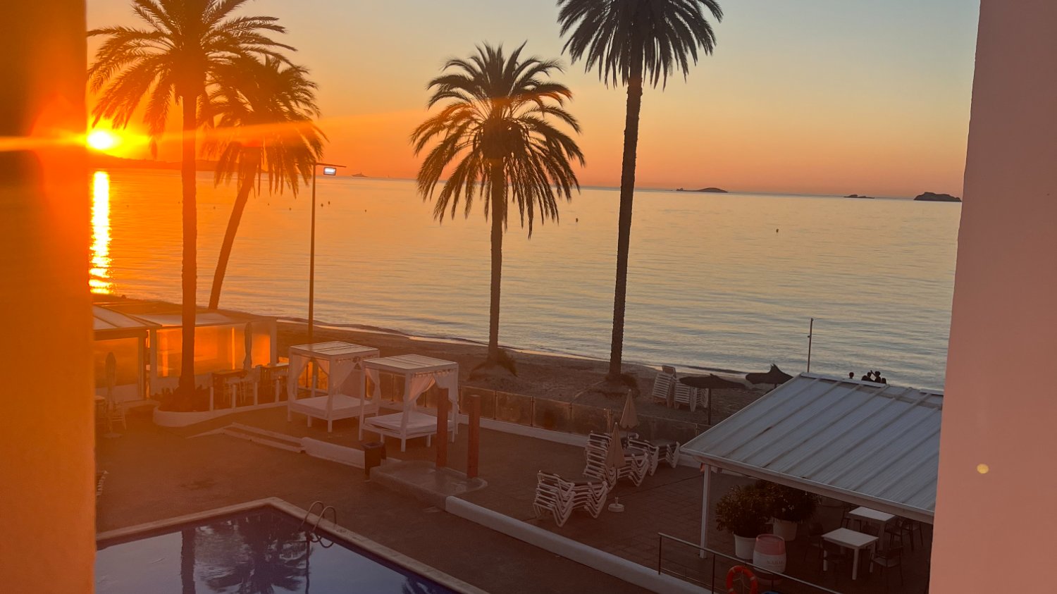 이비자가 클럽으로 유명해진 이유