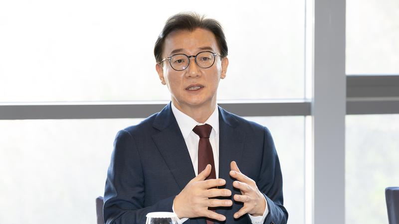 사의 표명한 전재수 장관, 정치권 집어삼키는 ‘통일교 금품 수수 의혹’