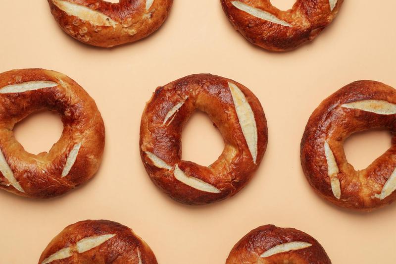 ‘과로사 논란’ 공식 사과한 런던베이글뮤지엄, 신뢰 회복할 수 있을까? 🔍