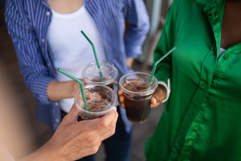 카페 일회용 컵, 앞으로 돈 내고 사야 한다고? 구체적인 내용과 전망 🥤