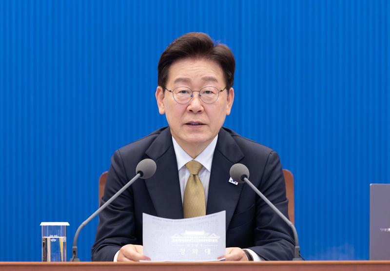 신용등급 = 보이지 않는 계급장? 이재명 정부가 쏘아 올린 ‘잔인한 금융’ vs. ‘포용금융’ 논쟁 🏦🔥