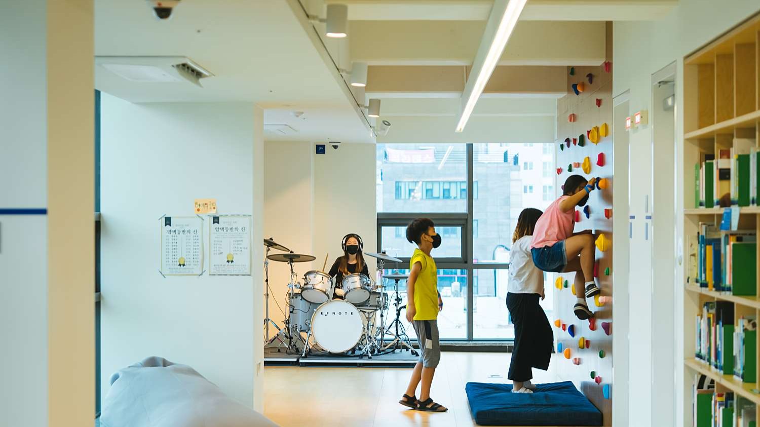 📚 어린이 도서관을 떠난 청소년들은 어디로 갈까?