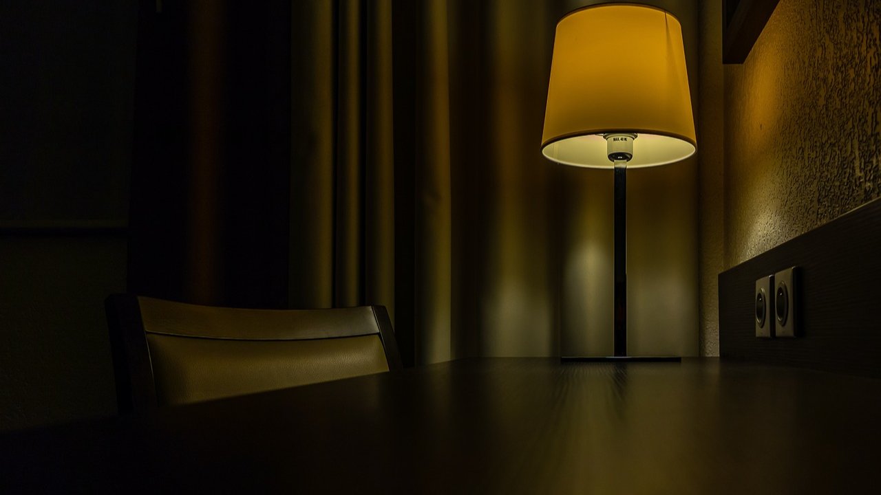 불면의 밤, 고요한 동반자를 찾는다면?