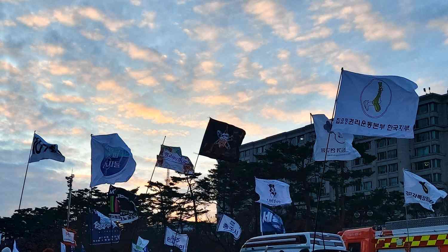 포스트 썸네일 6889