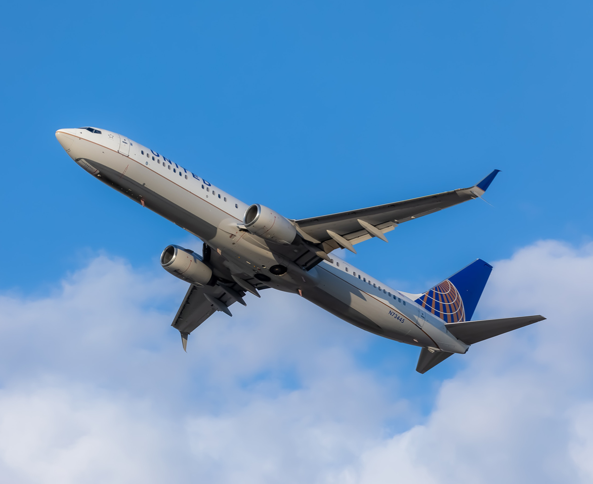 비행기 통학으로 완출한 대학원생 😎