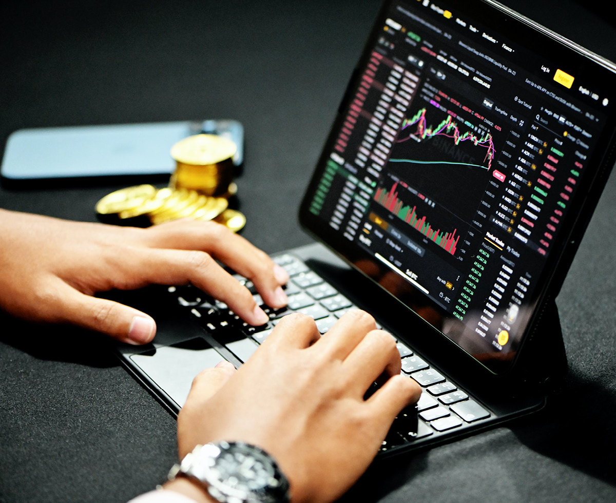 기준금리 멈추고 대출금리 올려? 내려?