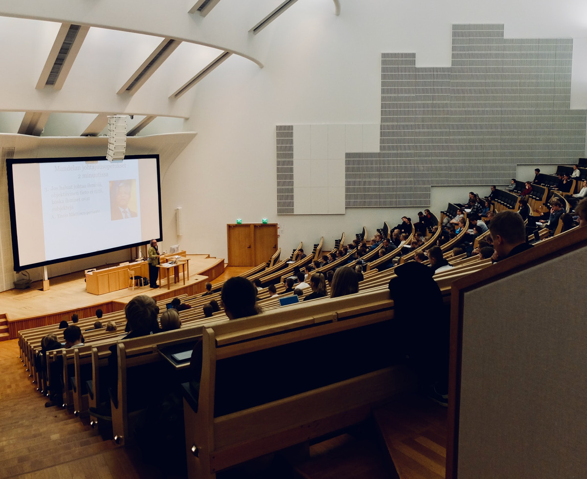 개강은 다가오는데 학생이 없다?