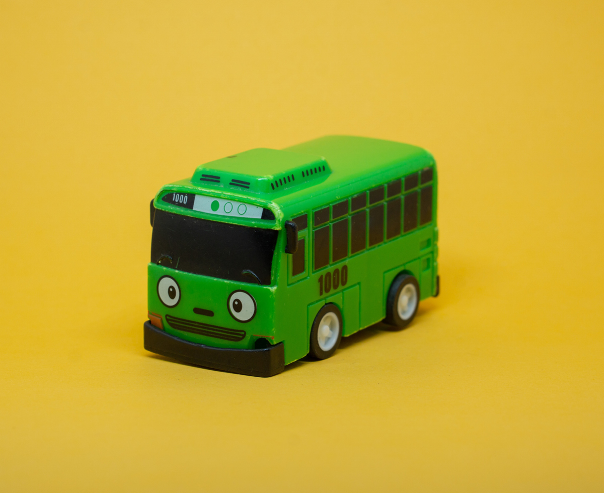 버스는 훈훈함을 싣고