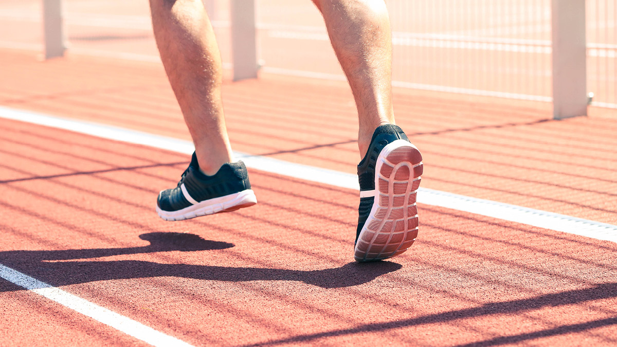 냉장고를 들고 달리는 사내 🏃‍♂️
