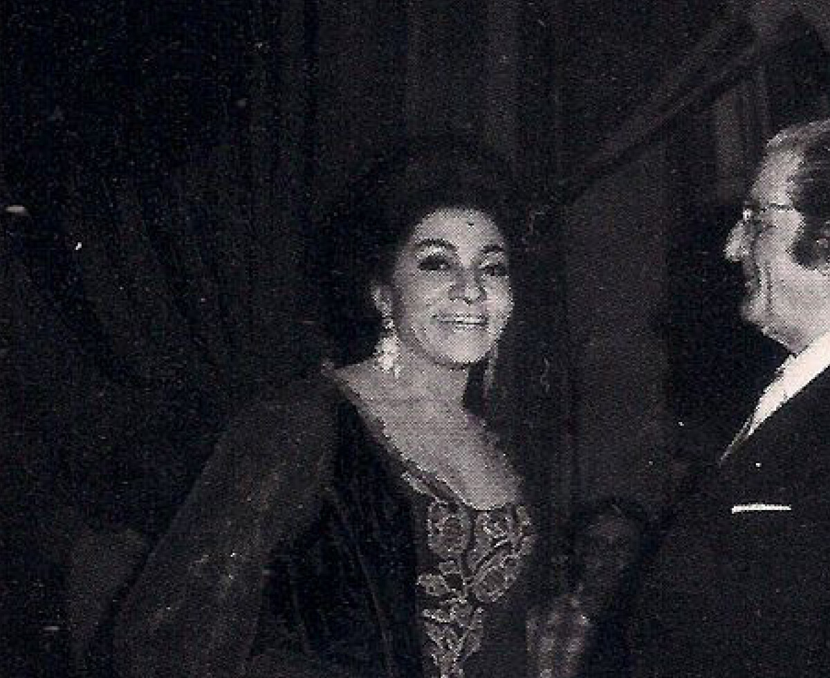 오페라의 큰 별이 지다