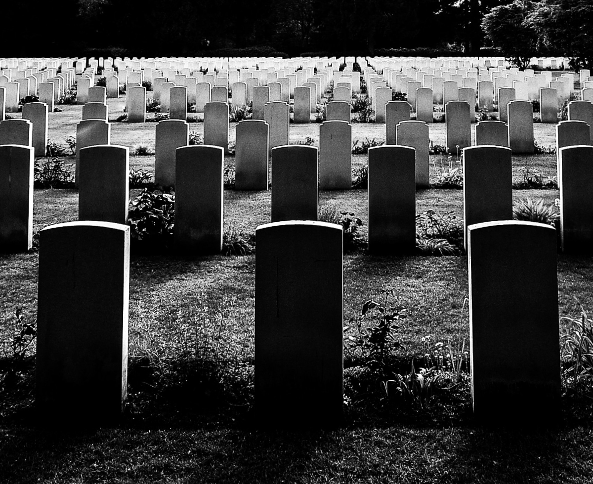 민간인 사망자 1만 명