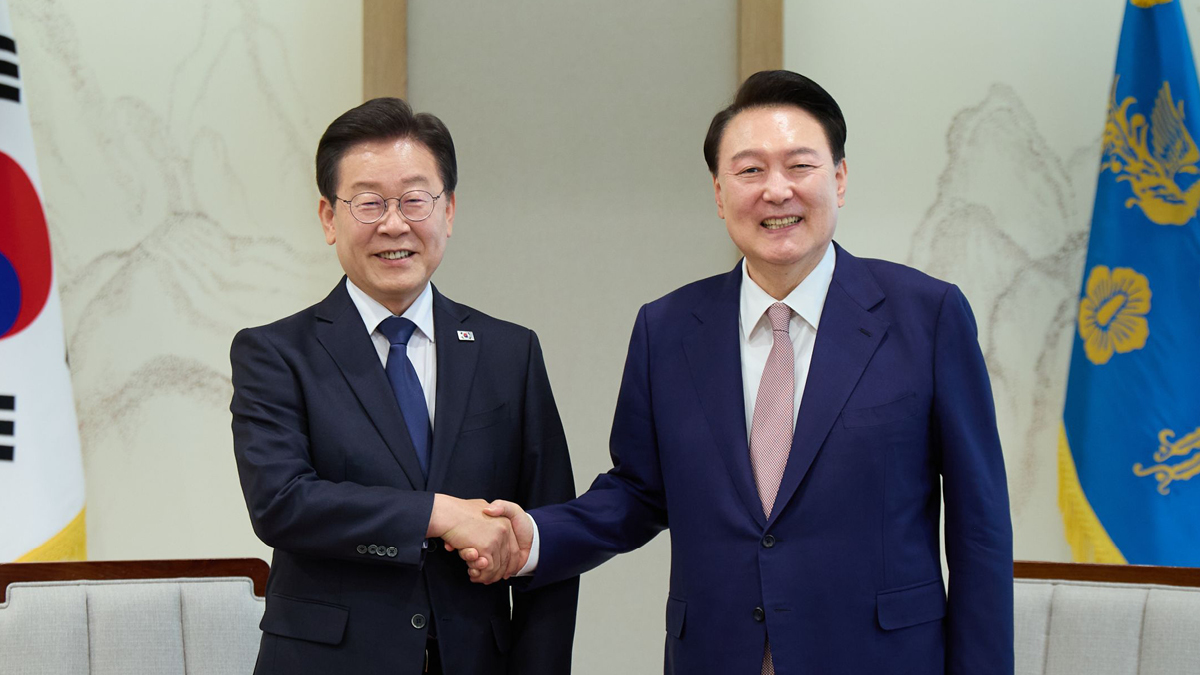 첫 영수회담은 너무 어려워  🤝