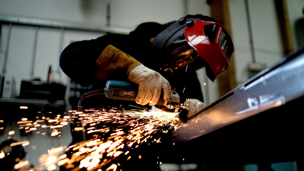 제조업 취업자: 줄어들게 📉