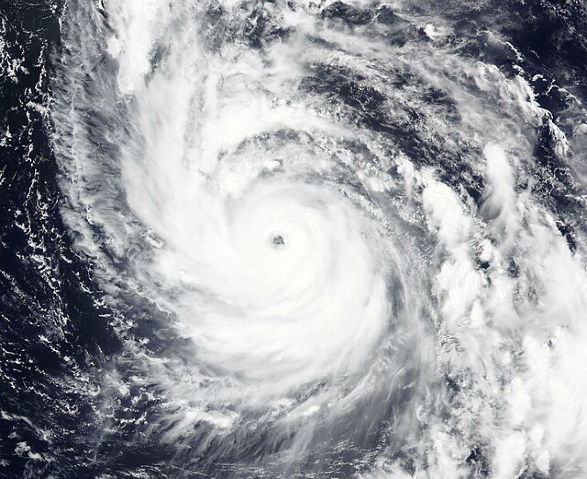 방향 튼 태풍 ‘카눈’ 🌪️