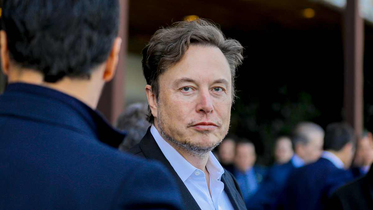 머스크가 쏘아 올린 작은 위성 📡