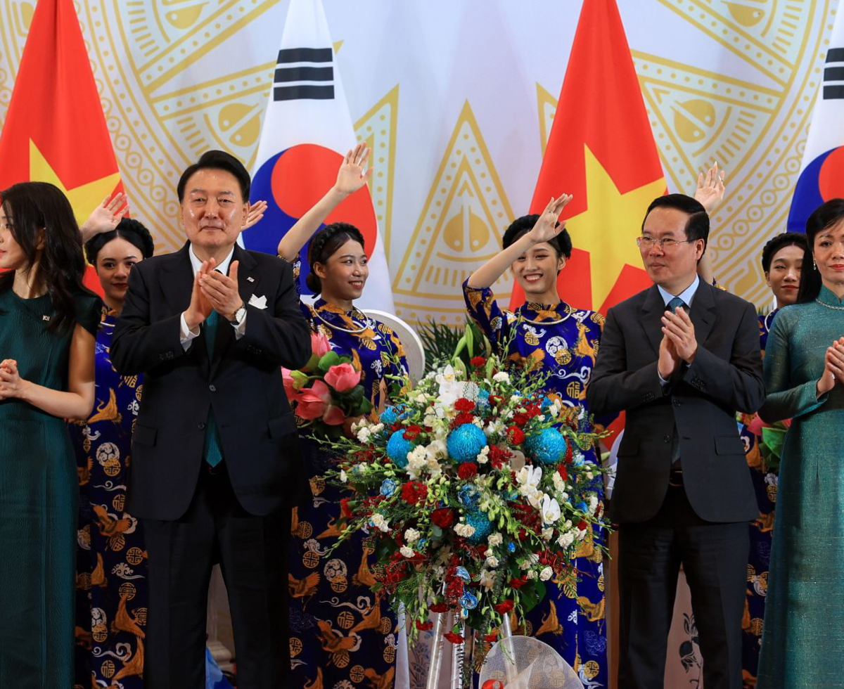 희토류 No.2랑 손잡기 🇻🇳