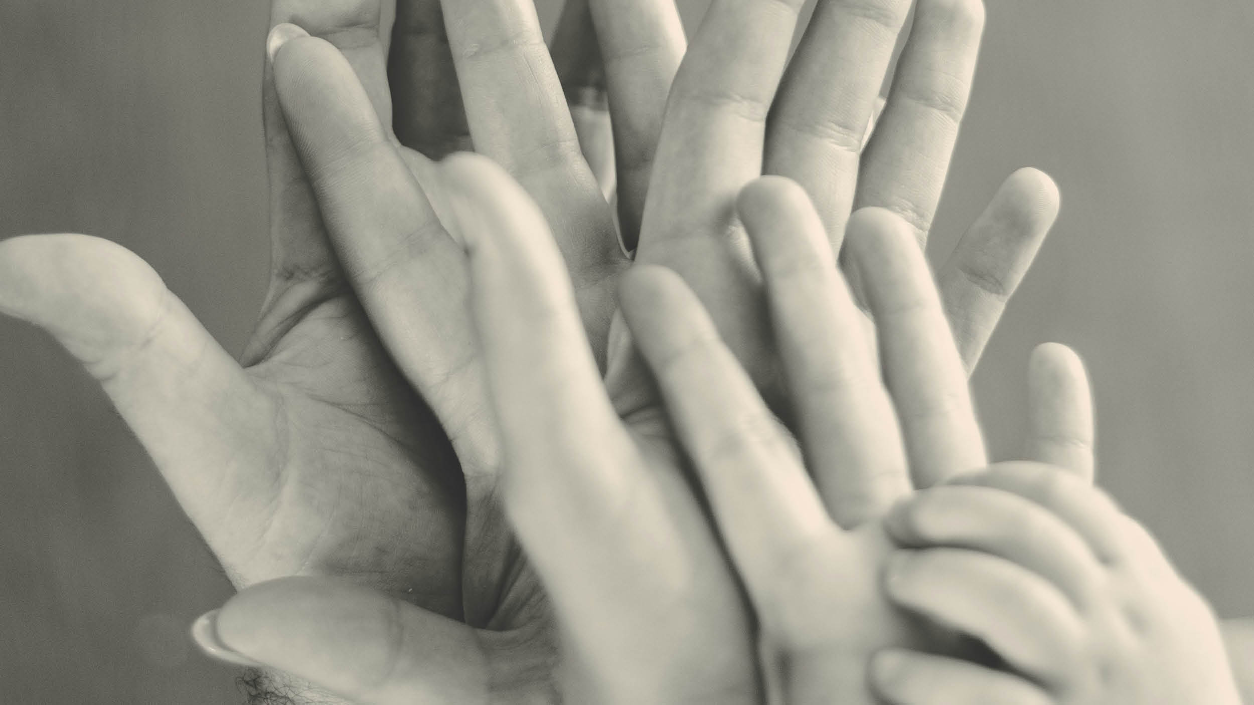 개인 노력보다는 부모 지원?