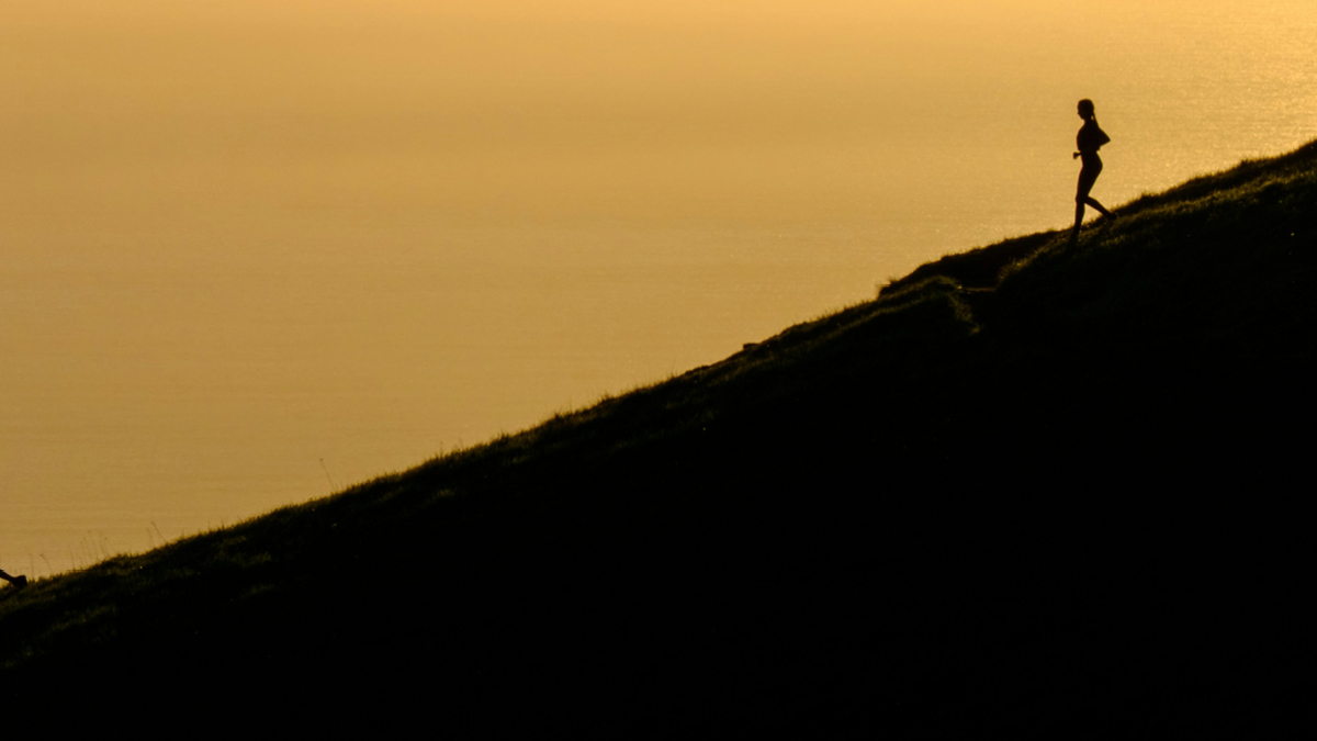 남 얘기할 때 아닌 한국 🔚