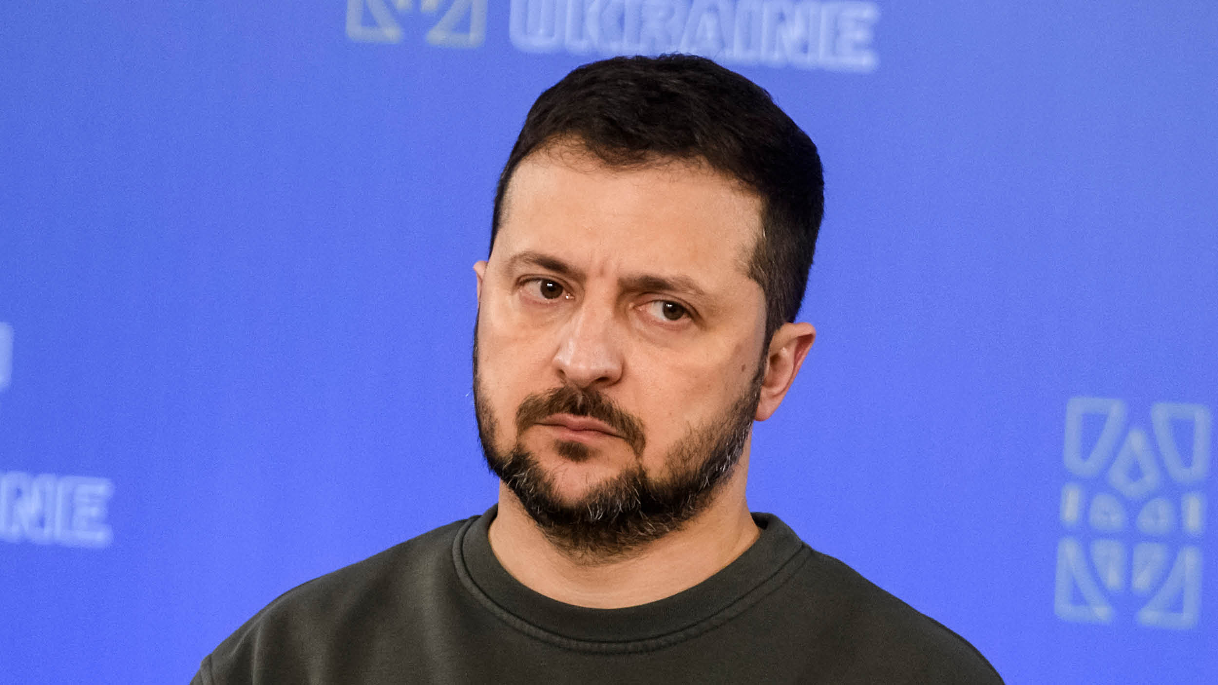 길어지는 전쟁, 흔들리는 리더십