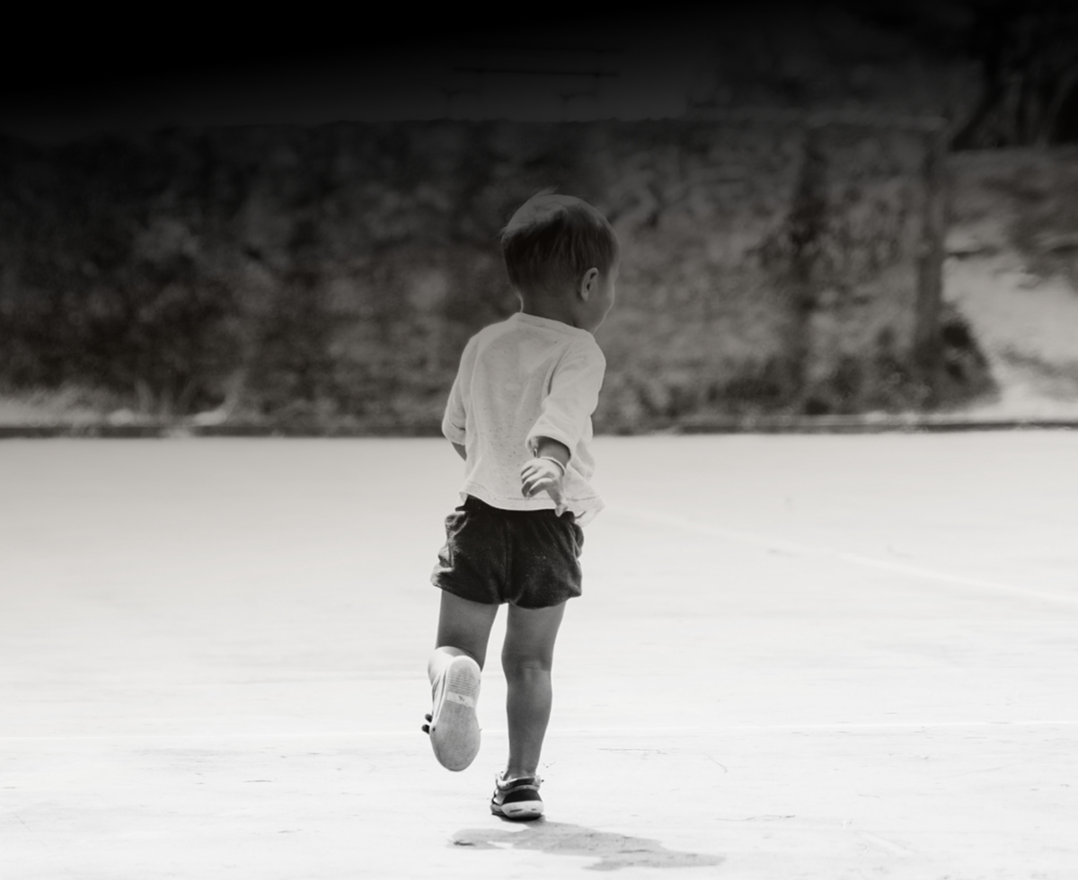 12년 동안 유령처럼