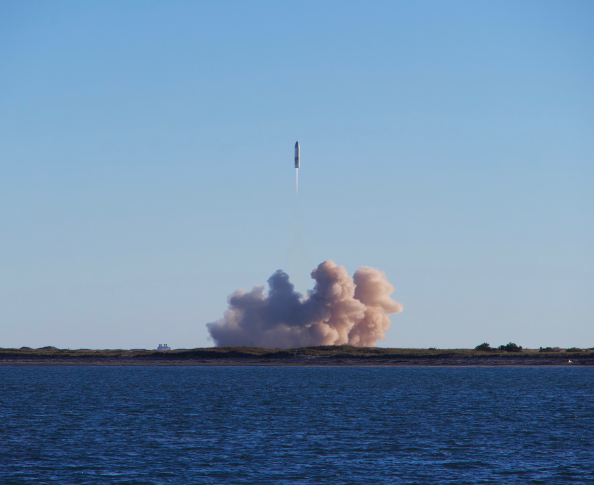 북한 🇰🇵: “우리 핵 능력 보여줘?”