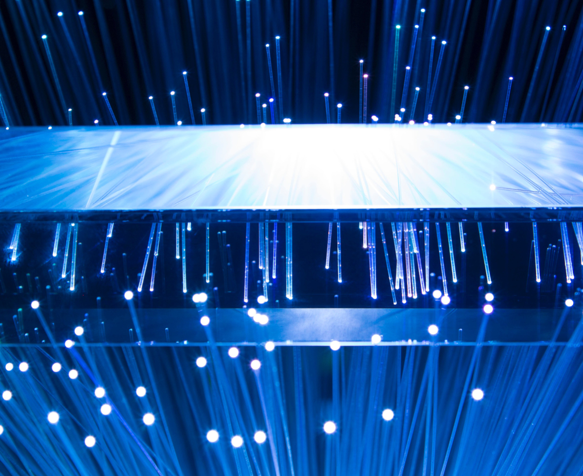 1억 명/103시간 📱