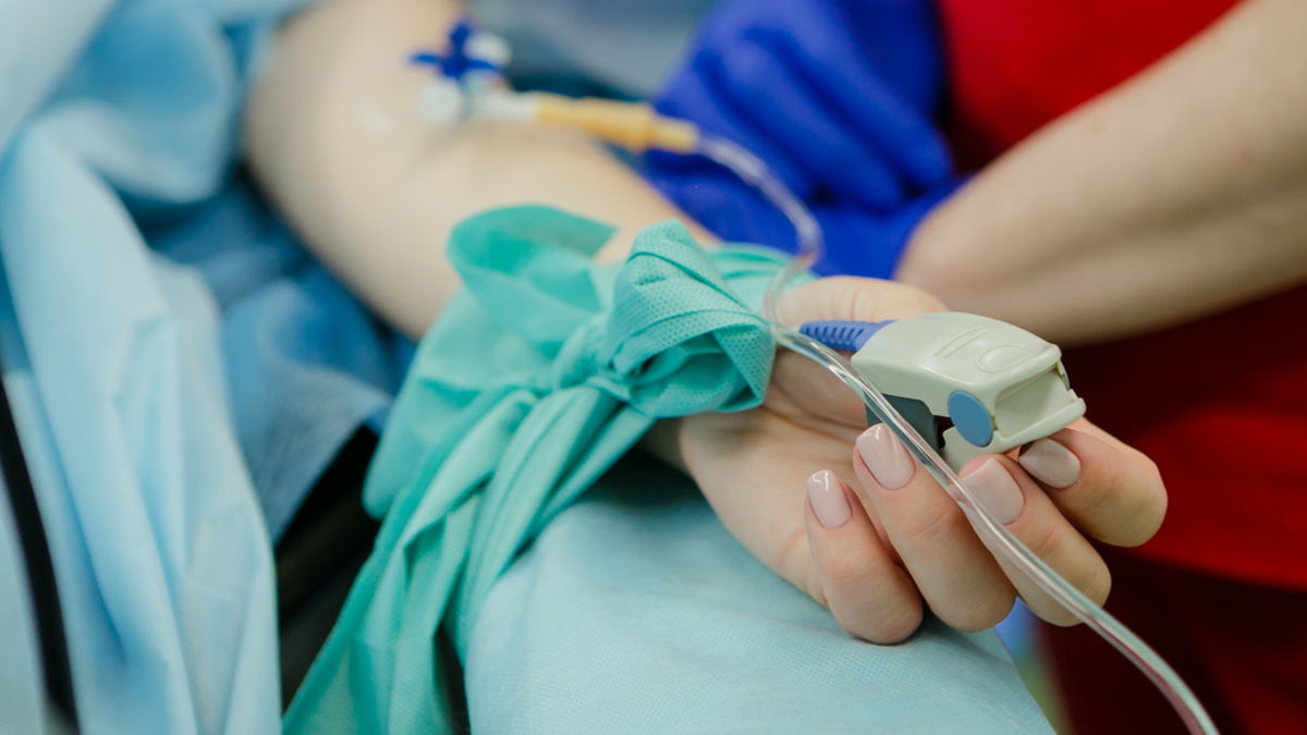 이란 10대 여성 뇌사 상태