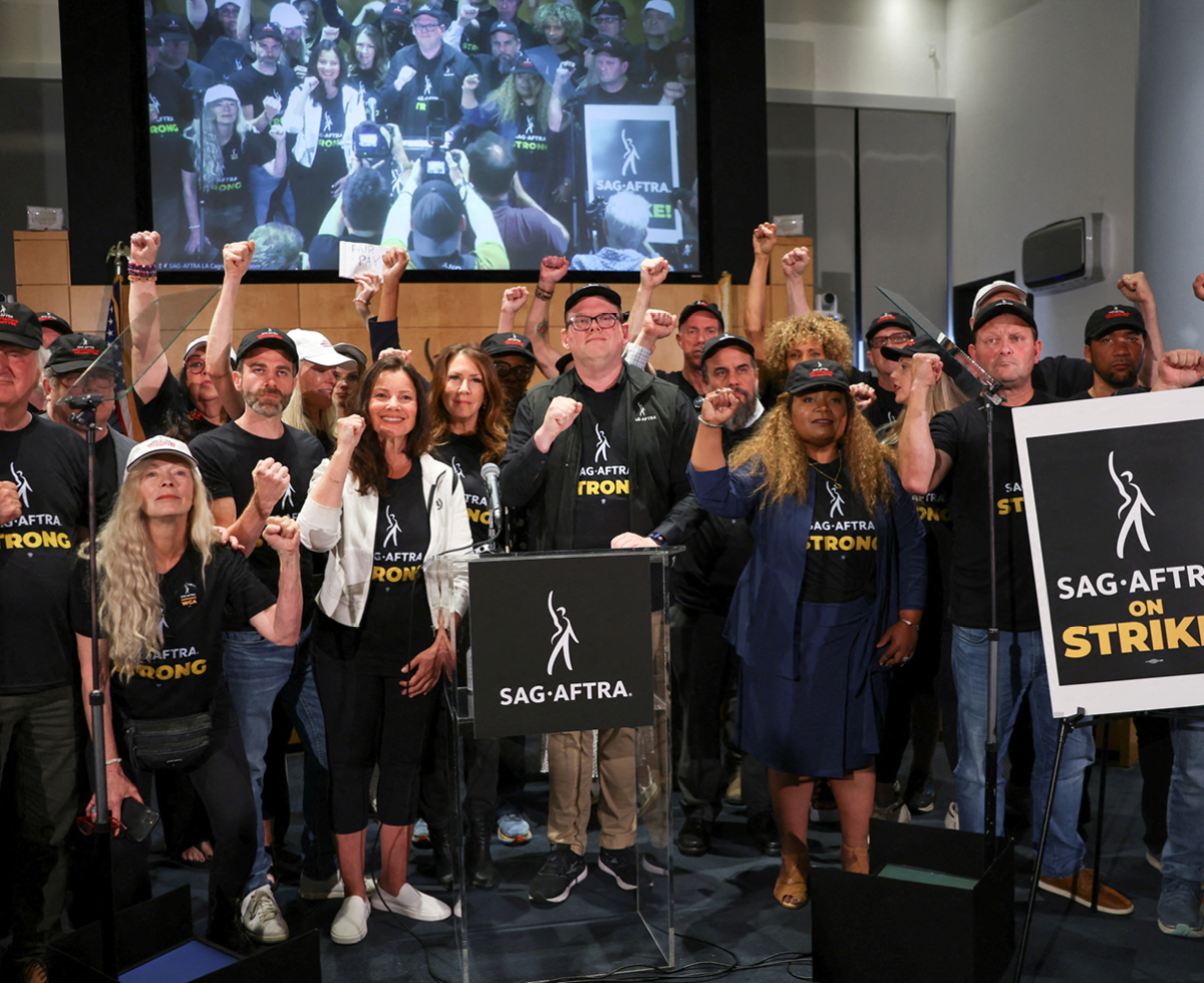 할리우드 올스톱 🧊