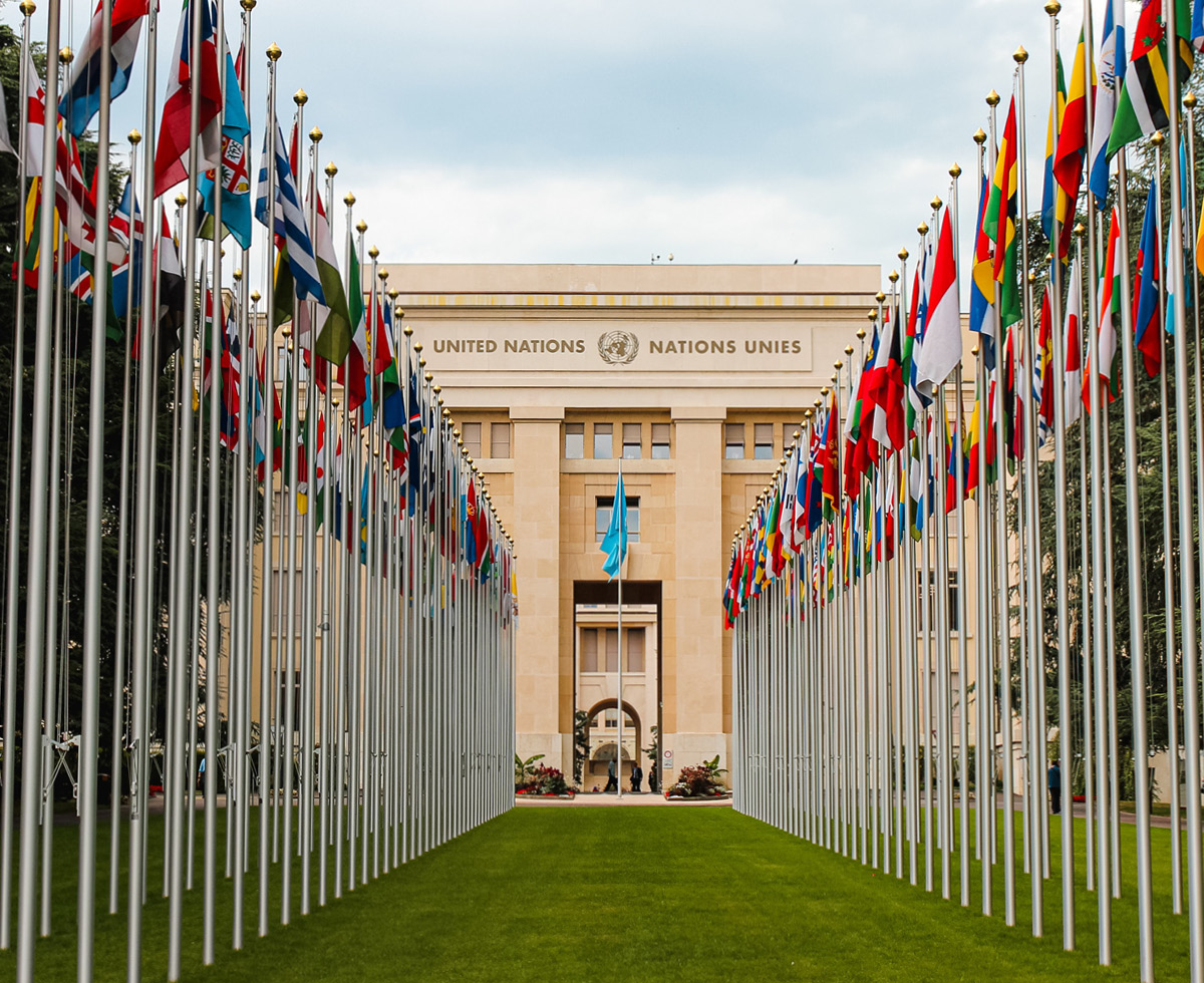 “최악의 만우절 농담 같다”